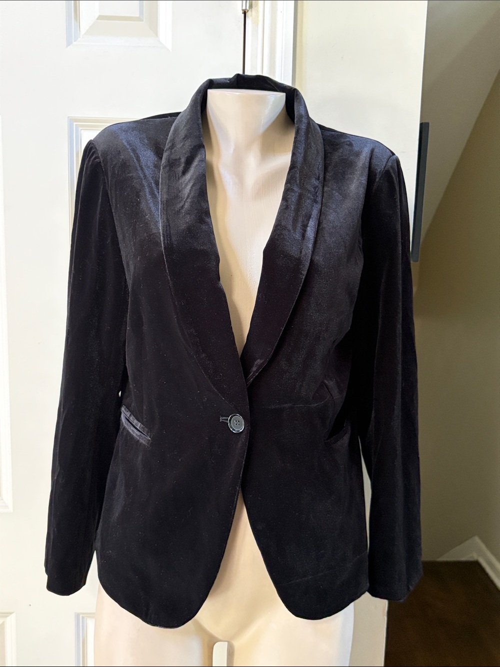 NWT Alegria Black Velvet Shawl-Collar Blazer, large
